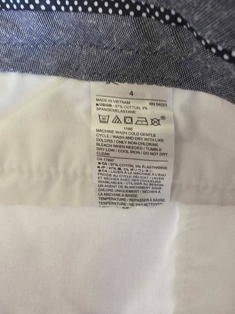 Banana Republic White Scalloped Shorts High Waisted Quiet Luxury Coastal Chic - Picture 4 of 6